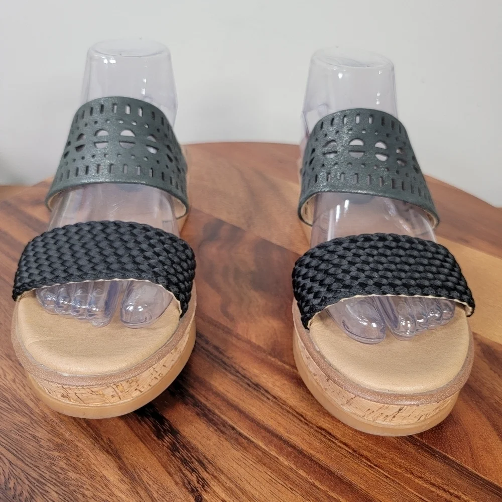Latigo Kate Black Wedge Sandals Size 8 Shimmer Woven Cork Wedge